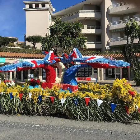 Apartment Rez De Cavalaire-sur-Mer